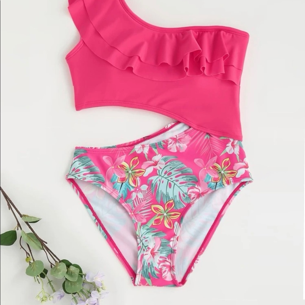 New Girls Swim Size 11-12